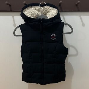 Hollister Puffer Vest